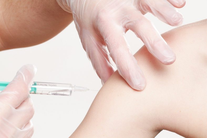 szczepienia przeciw COVID-19 w Holandii