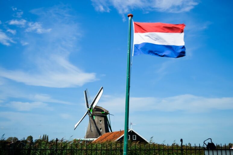 Zwrot podatku z Holandii