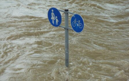 Powódź w Holandii nakaz ewakuacji Holendrów