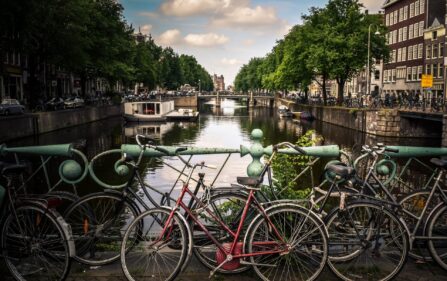 Co zwiedzić w Amsterdamie — sprawdź i zakochaj się w stolicy Holandii