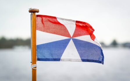 Królestwo Holandii, Holandia czy Królestwo Niderlandów?