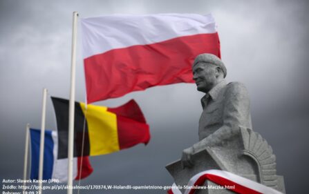 W Holandii odsłonięto pomnik Generała Maczka