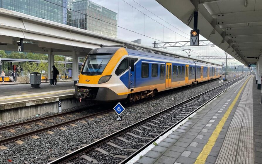 Szaleniec czy samobójca na pociągu Eurostar?