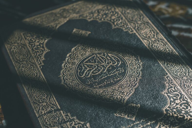 Koran i holenderski ambasador na dywaniku