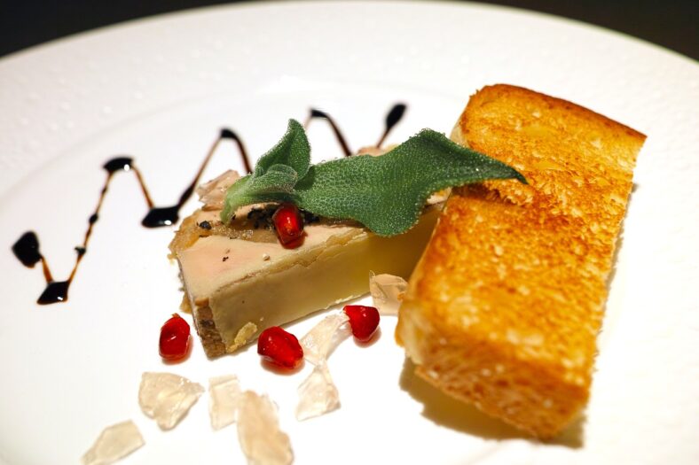 Nieproszeni goście w lokalu z foie gras