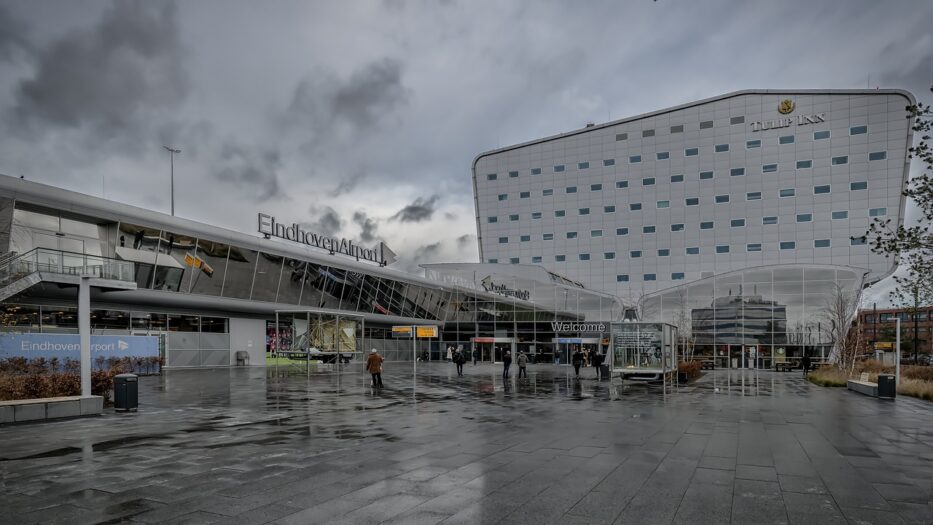 Holandia zamyka lotnisko w Eindhoven