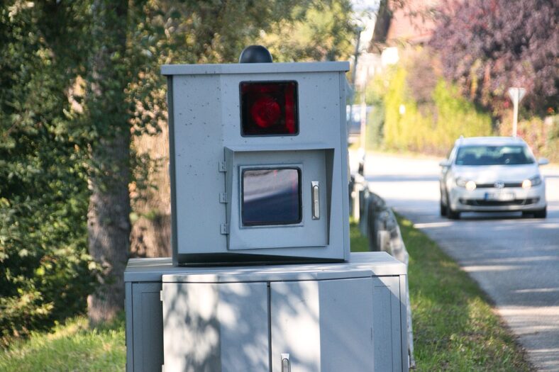 Najskuteczniejsi "łowcy" polujący na kierowców w Holandii