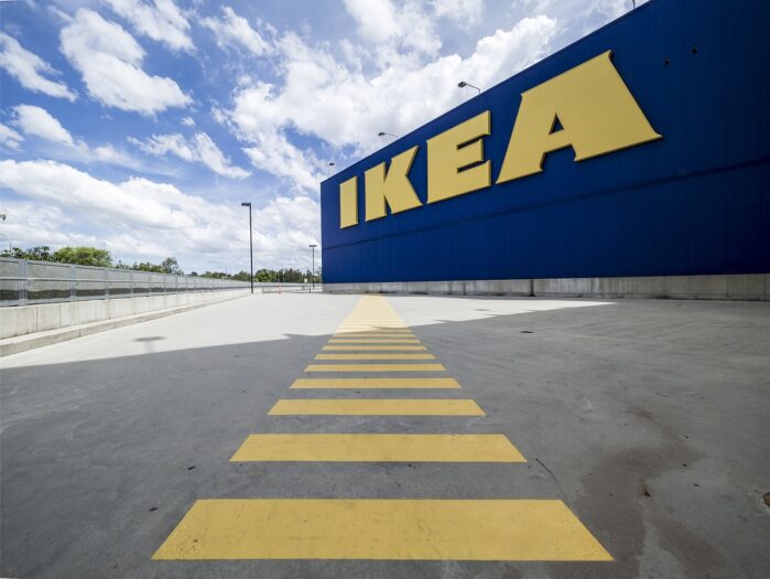 Ikea musi przywrócić do pracy zwolnionego pracownika