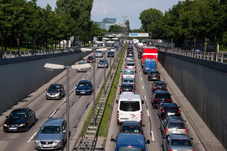 Duże korki podczas powrotu z weekendu Wniebowstąpienia